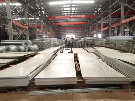 1250 mm breedte aanpasbare gecoate warmgewalste gegalvaniseerde patroonplaat voor de bouw