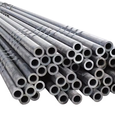 Gegalvaniseerde naadloze koolstofstaalpijpen ASTM A106 A53 voor de bouw ± 1% Tolerantie