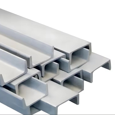 JIS-standaard SS400 75x40x4x7mm U-kanaalstaal voor metalen bouwmateriaal 1-12m lengte