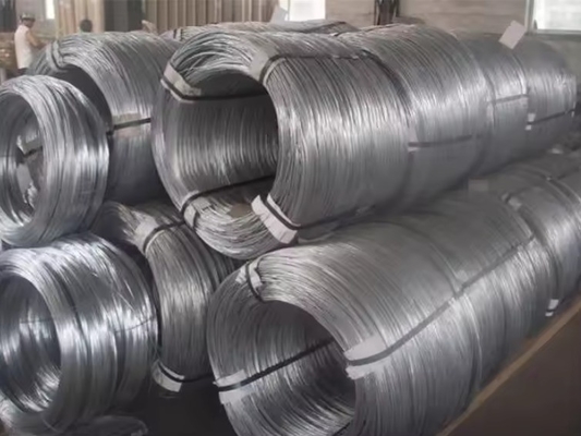 Lasservice en ± 1% tolerantie voor 6 mm-12 mm warm gedompelde gegalvaniseerde spoeldraad