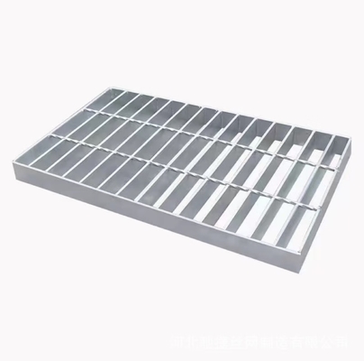 ISO9001 gecertificeerde Mcnichols Grating Steel Trench Drain Canal Cover voor de ketelindustrie