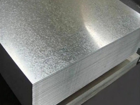 3-8 ton spoelgewicht GI gegalvaniseerd staal spoel 1,2 mm voor warm gedompeld zink bouwmateriaal
