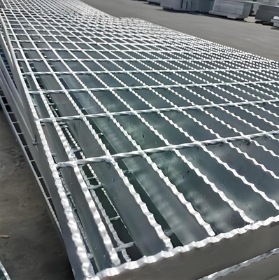 Hot-dipped gegalvaniseerd stalen rooster met industriële ontwerp stijl en 50 mm Cross bar pitch