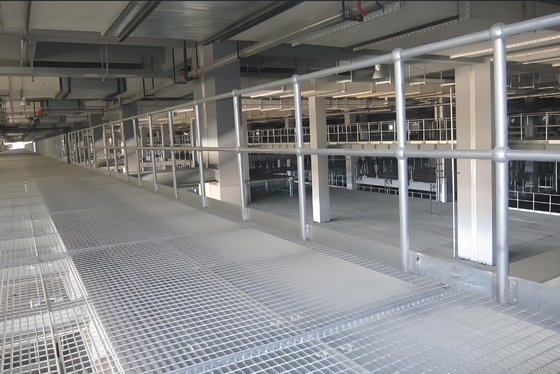 50 mm dwarsbalk pitch metaal vloer rooster met zilveren afwerking en anti-corrosie coating