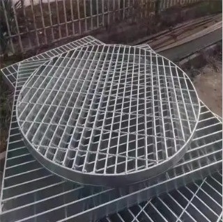 1m x 1m Steel Grating Pigeon Floor Grill met 50mm Cross Bar Pitch Industrial Design