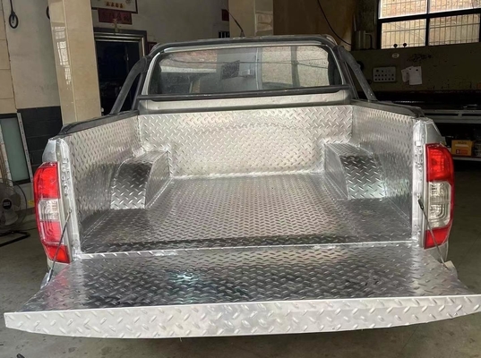 Op maat gemaakte auto-modificatie staalplaat met ±1% tolerantie en op maat gemaakte ontwerp
