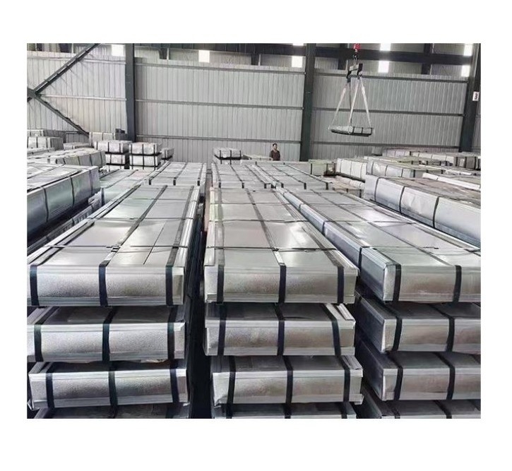 Op maat gemaakte punchservice gegalvaniseerd staalplaat voor de bouw 2,5 / 2,75 / 3,0 * 1250 mm